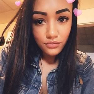 Meet your Posher, Maya